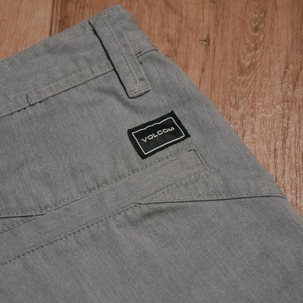 Volcom Short Bundle! - Picture 5 of 8